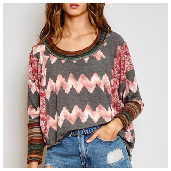 Stylish Chevron Stripes Color Blocked top - Picture 2 of 6